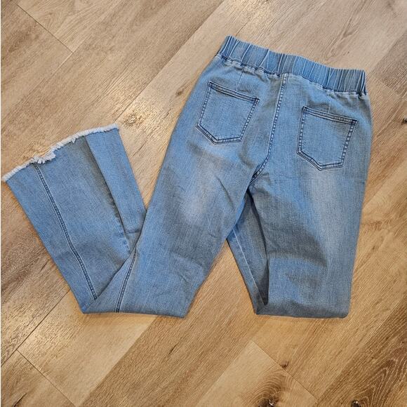 Unbranded Light Wash Elastic Waist Flare Denim Jeans sz Medium Distressed Boho - Picture 4 of 7